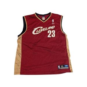 Vintage Cleveland Cavaliers LeBron James Jersey XL Reebok Red and Gold Cavs